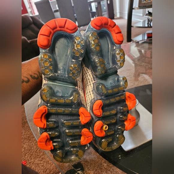 Air Vapormax Size 6y - Picture 4 of 7